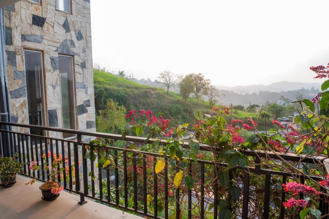 Sky Edge Homestay كاندي المظهر الخارجي الصورة