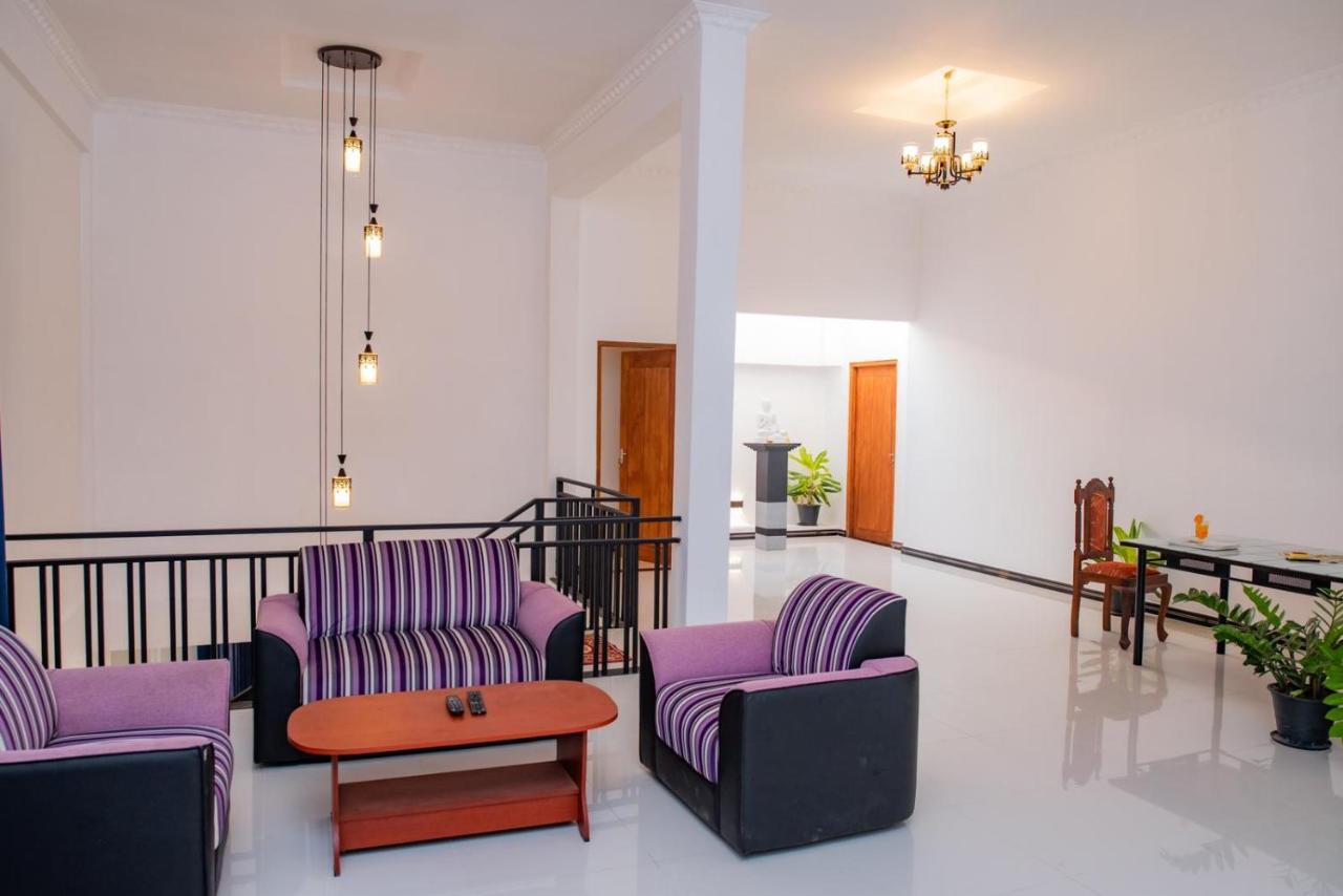 Sky Edge Homestay كاندي المظهر الخارجي الصورة